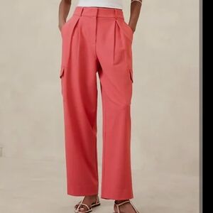 High-Rise Straight Twill Cargo Pant